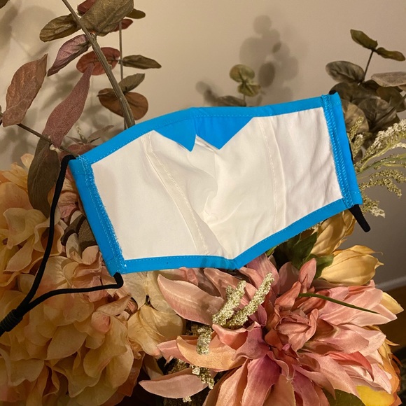 🆑 Blue Smile Face Mask Built In Filter & Nose Bar - Picture 6 of 11